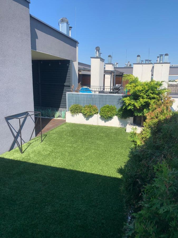 Ekskluzywny Penthouse Z Ogrodem W Centrum Lodzi Exteriér fotografie