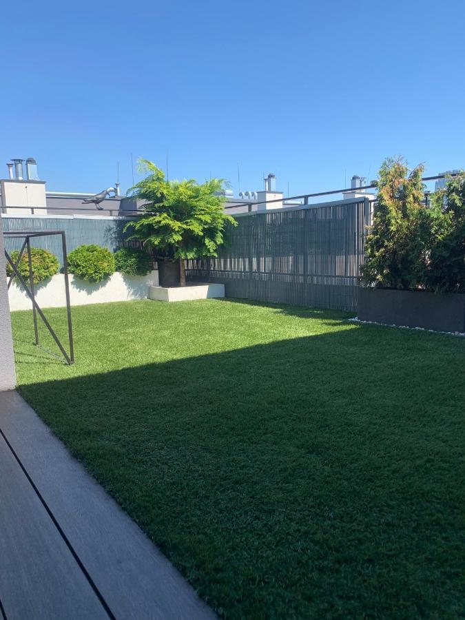 Ekskluzywny Penthouse Z Ogrodem W Centrum Lodzi Exteriér fotografie